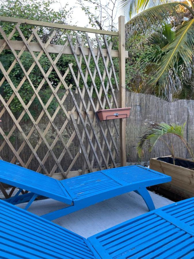 2 Bungalows Au Bord De La Plage De Montal A Moule Loues Individuellement Ou Ensemble Ле-Муль Экстерьер фото